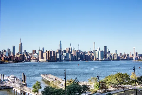 $975,000 | 2 Northside Piers, Unit 3T | Williamsburg