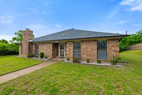 $375,000 | Address Upon Request, Benbrook, TX 76126