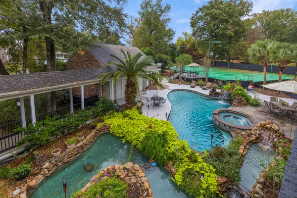 $1,395,000 | 105 Mill Valley Run, Lafayette, LA 70508