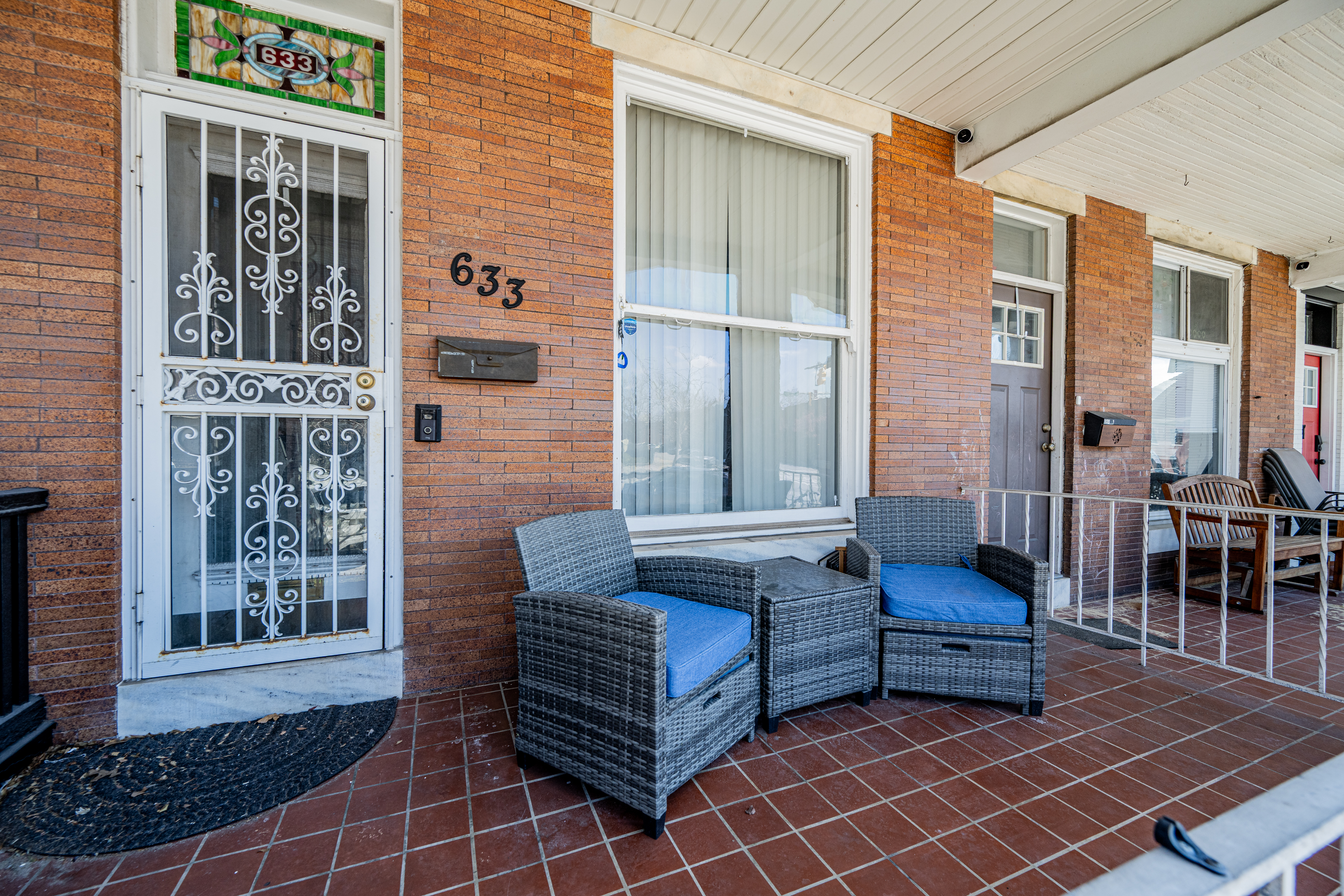 633 South Conkling Street Baltimore, MD 21224 - Photo 5 of 23 a building outdoor space with patio furniture