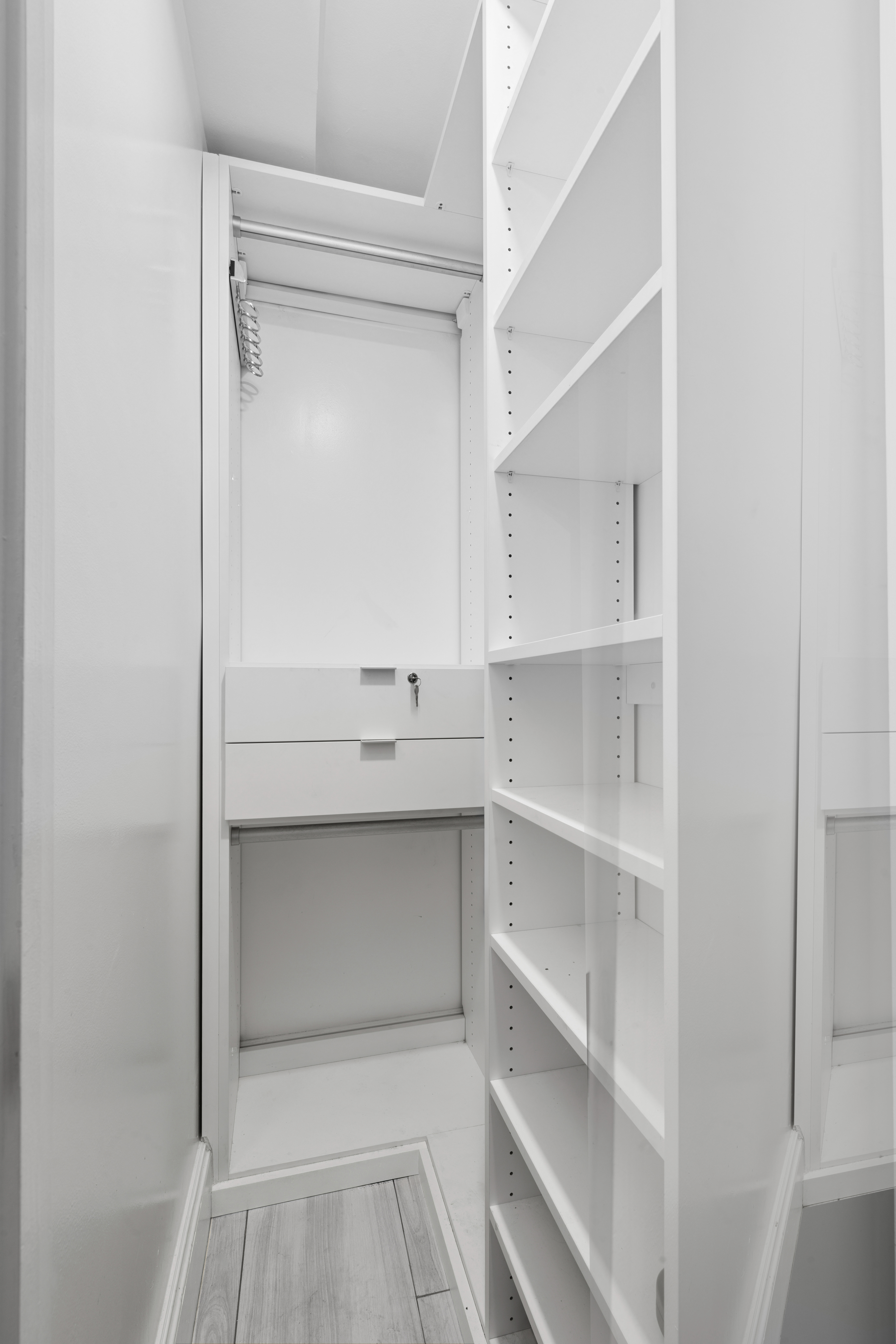 350 East 62nd Street, Unit PHD Manhattan, NY 10065 - Photo 9 of 15 a bathroom with a tub