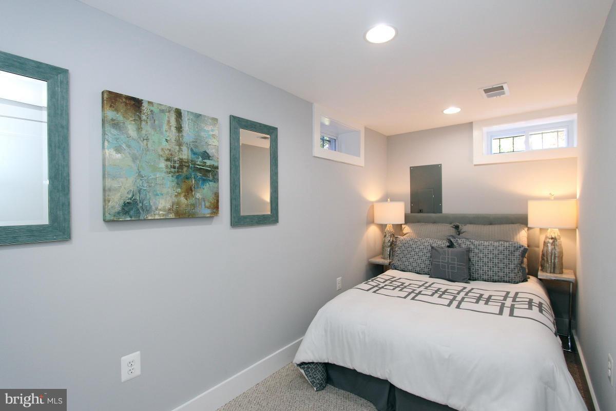 4889 Queens Chapel Terrace Northeast Washington, DC 20017 - Photo 13 of 16