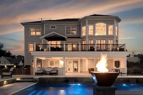 $2,650,000 | 17 Walnut Hill Lane, Cohasset, MA 02025