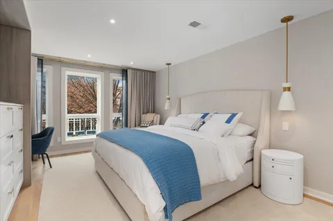 $1,395,000 | 7313 Woodmont Avenue, Unit R, Bethesda, MD 20814