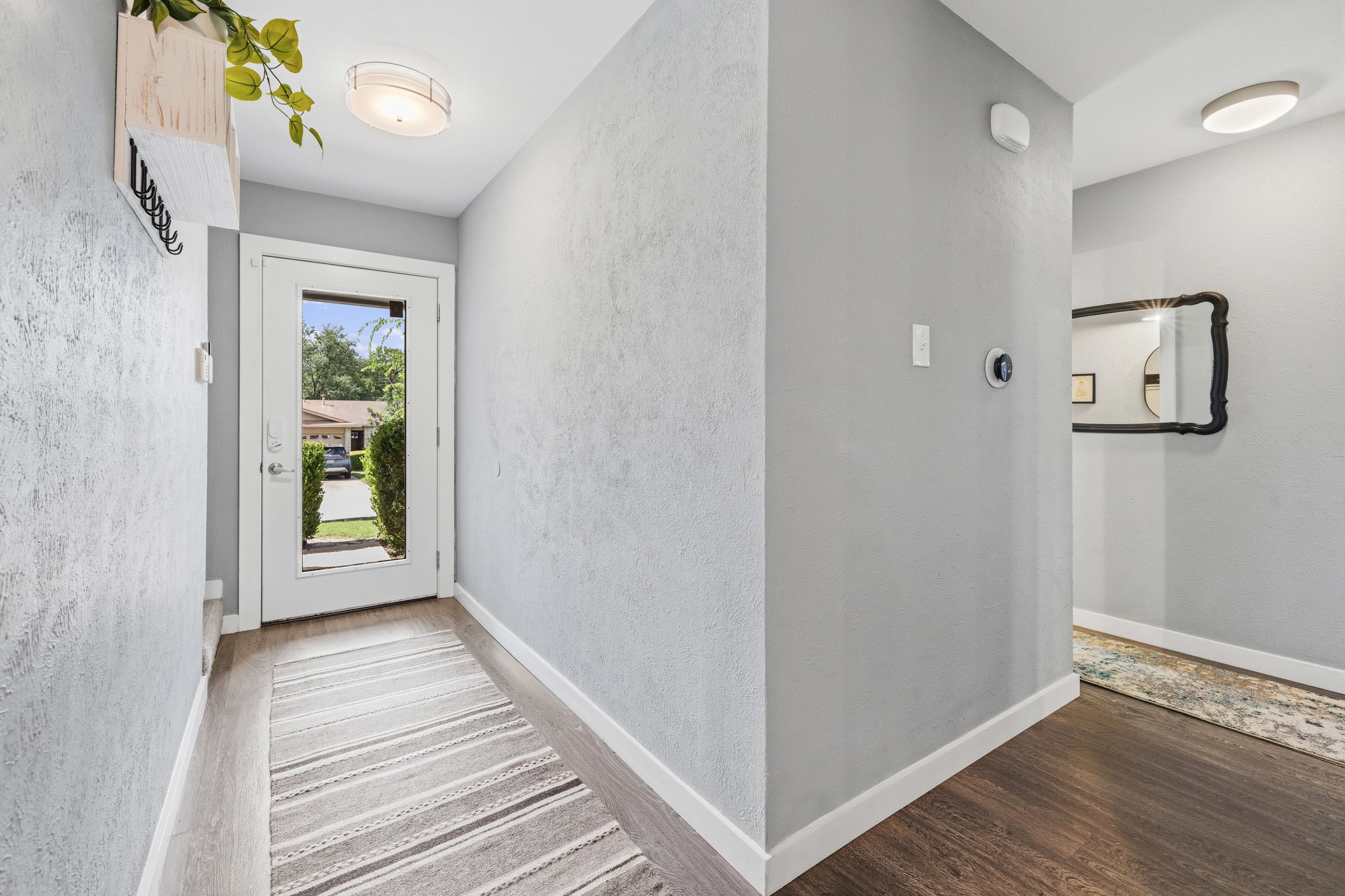 658 Mairo Street Austin, TX 78748 - Photo 4 of 46
