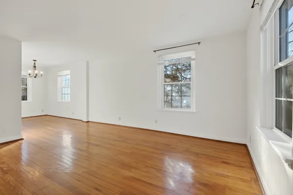 $590,000 | South Stafford Street, Arlington, VA 22206