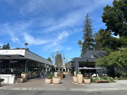 $1,600,000 | Sunswept Drive, Studio City, CA 91604