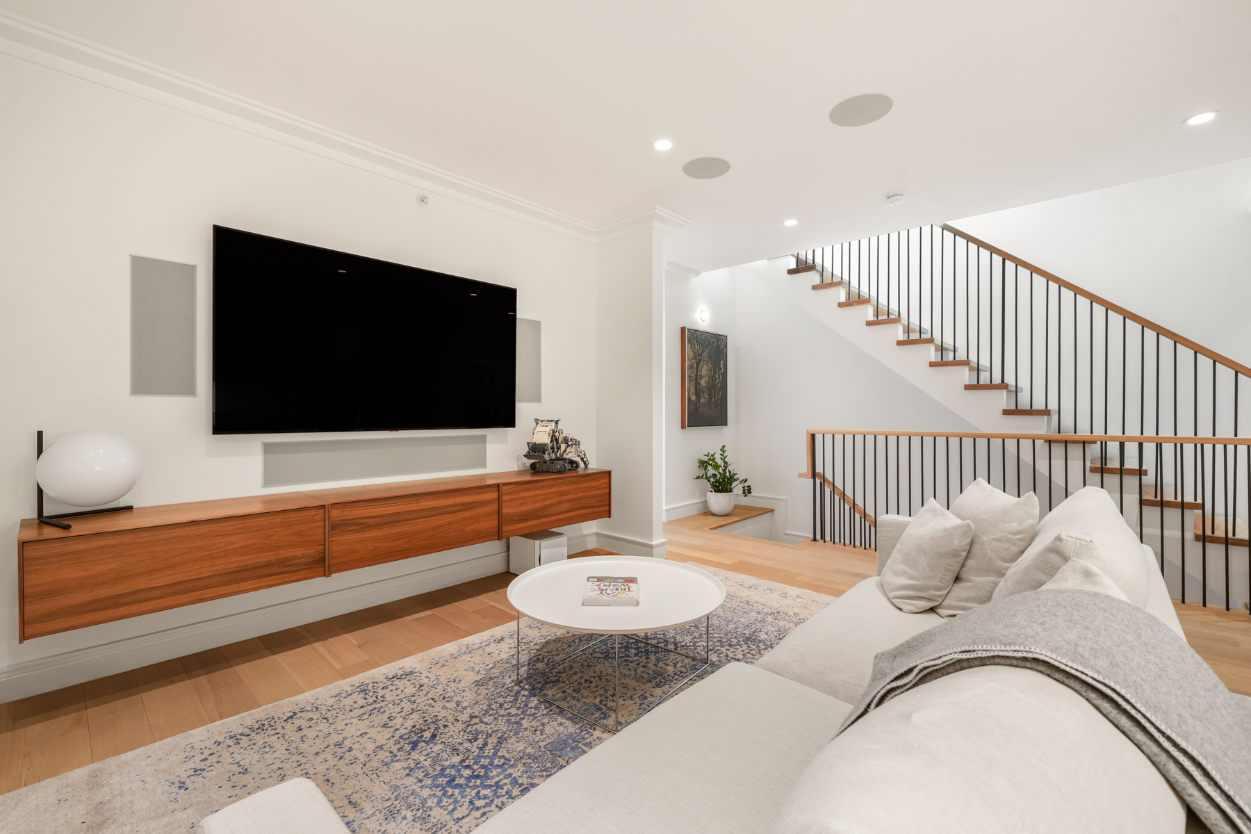 66 West Rutland Square, Unit 2 Boston, MA 02118 - Photo 38 of 44