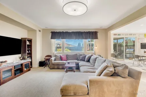 $1,350,000 | 661 Stoneman Court, Benicia, CA 94510