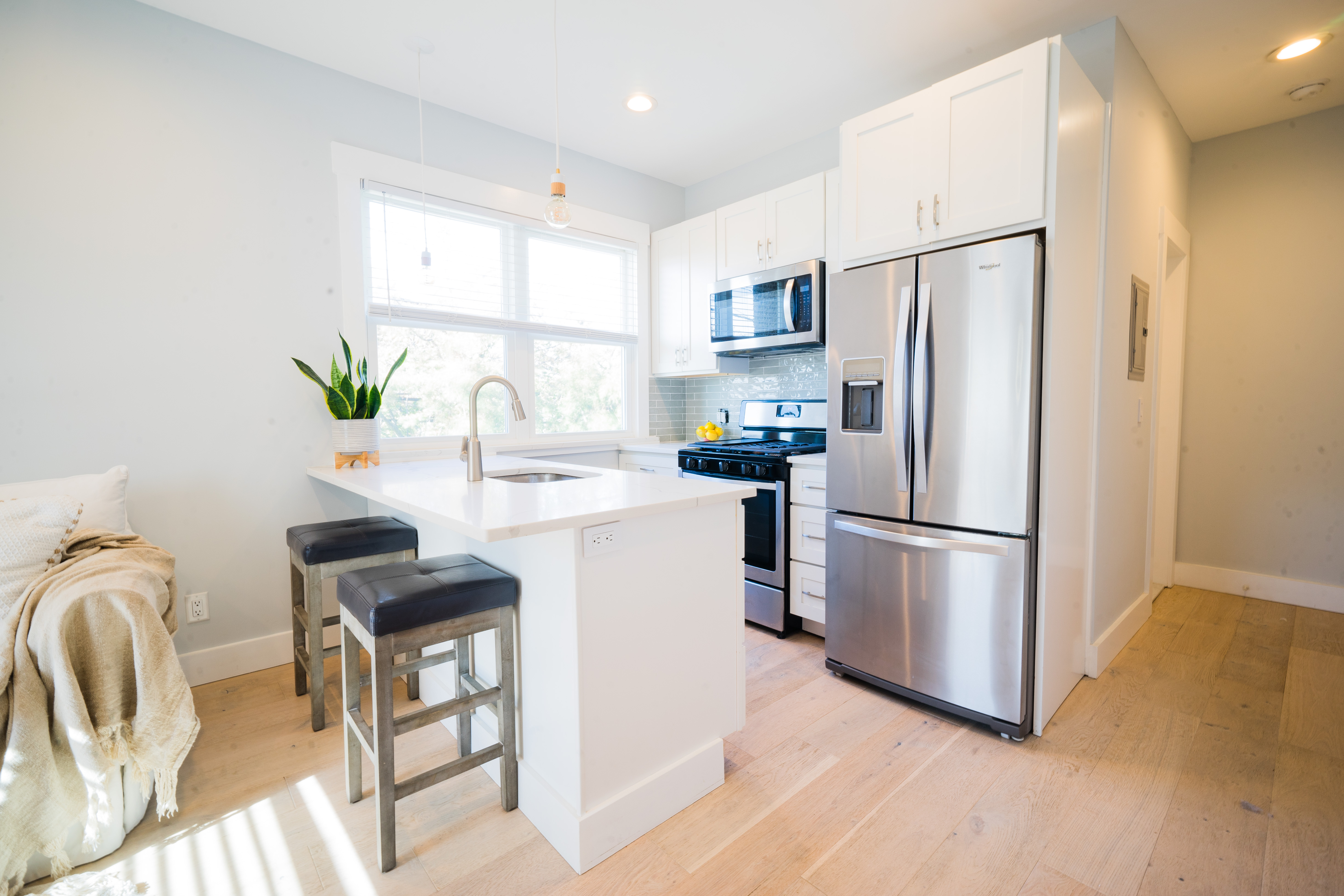 2-59 Beach 125th Street, Unit 2R Queens, NY 11694 - Photo 2 of 14