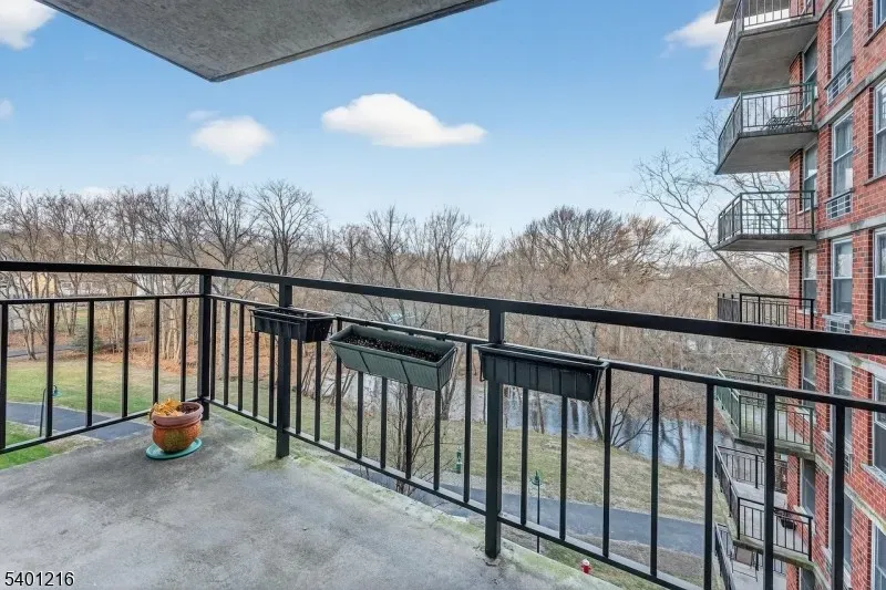 $429,900 | 300 Main Street, Unit 509, Little Falls, NJ 07424