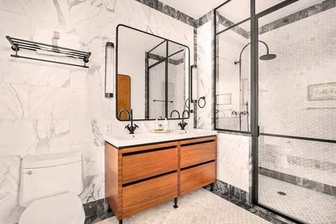 $2,295,000 | 21 India Street, Unit 38B | Greenpoint