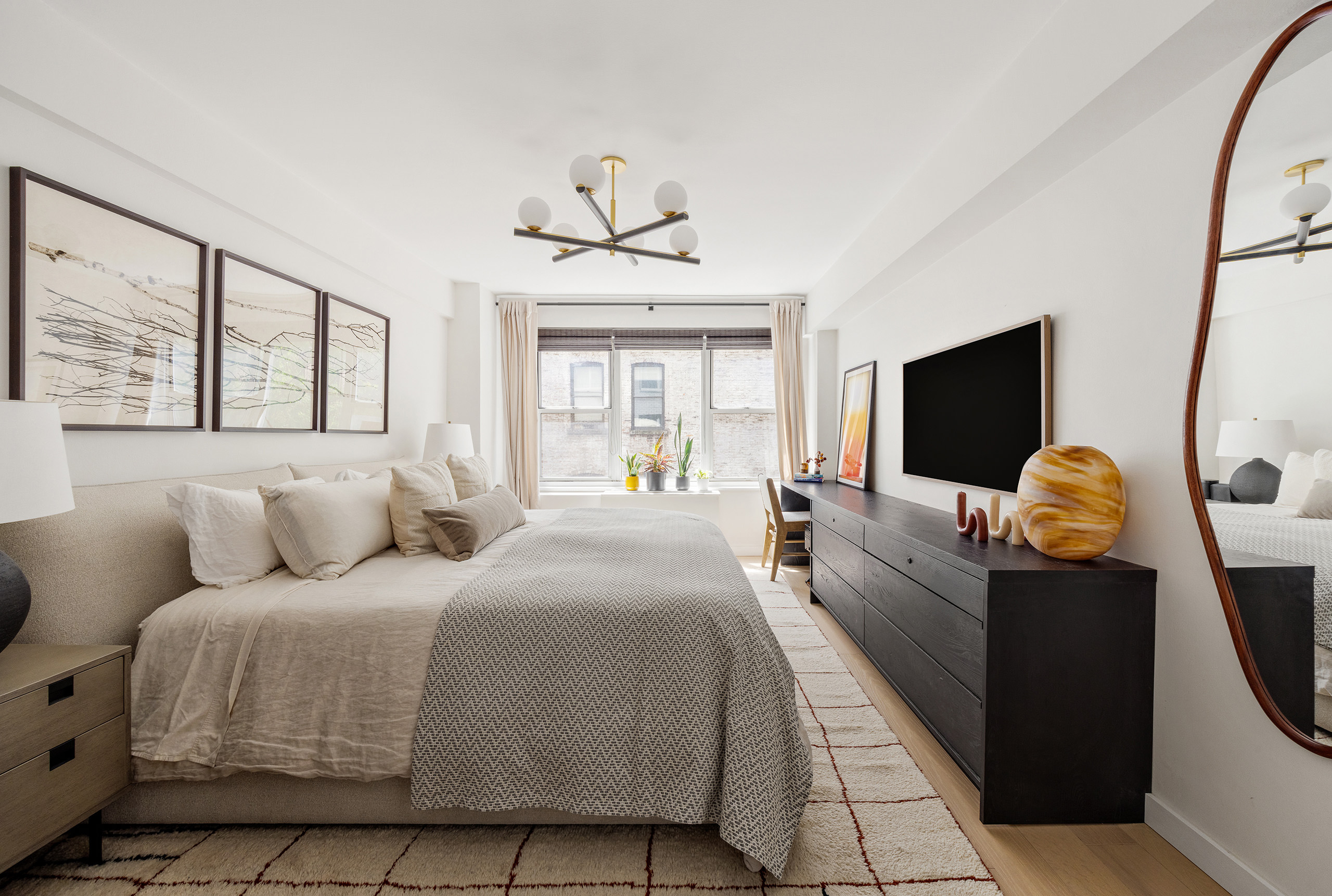33 Greenwich Avenue, Unit 2M Manhattan, NY 10014 - Photo 5 of 10