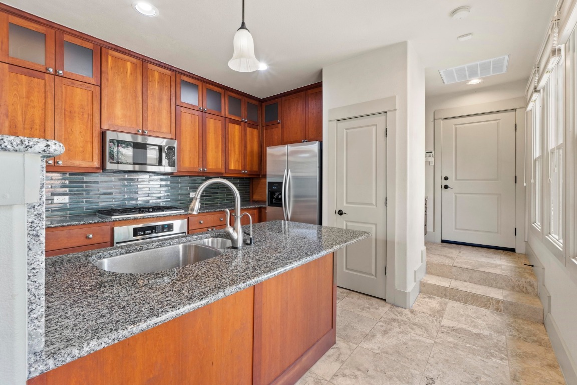 3810 Ridgelea Drive, Unit A Austin, TX 78731 - Photo 8 of 33