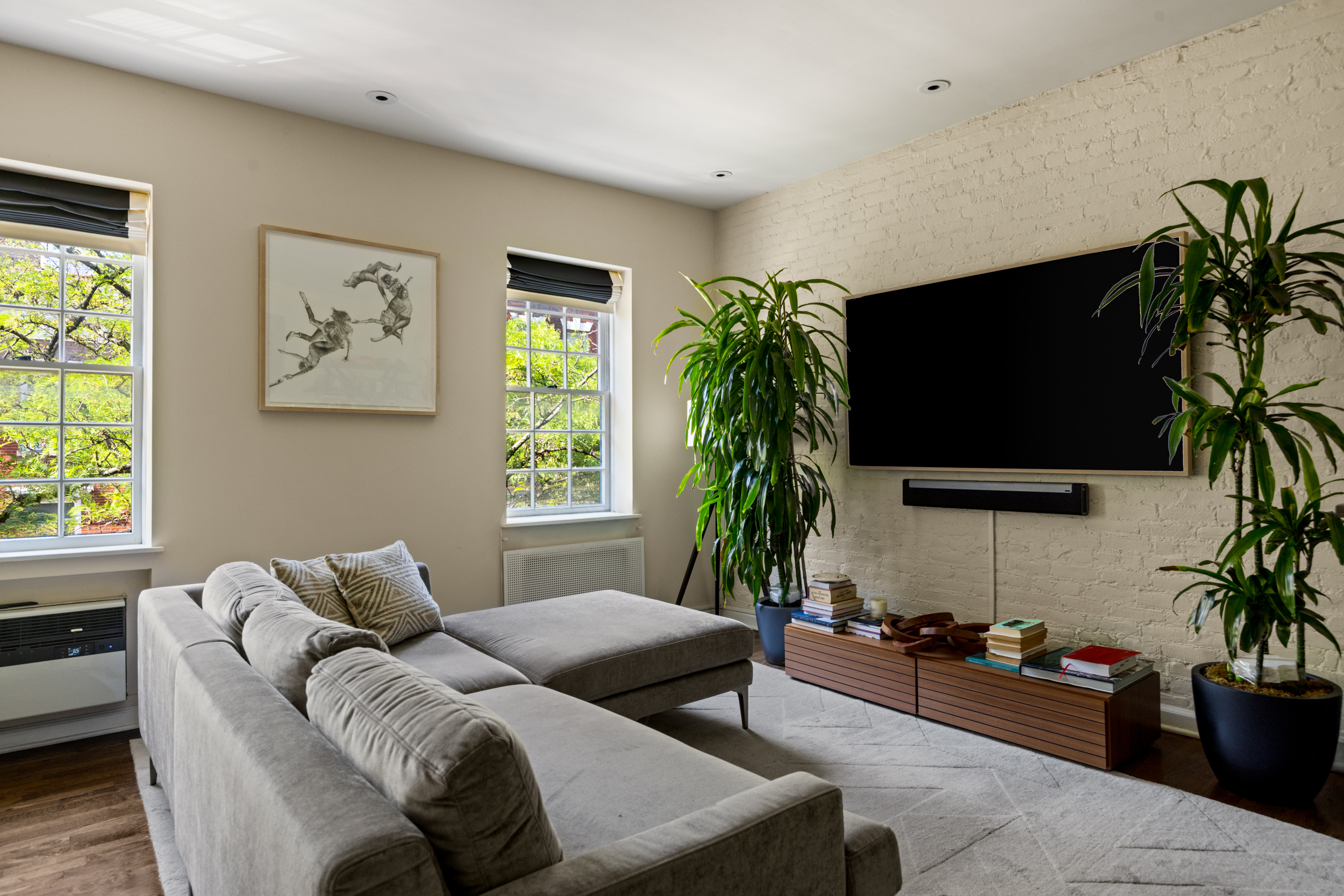 311 West 20th Street, Unit 3 Manhattan, NY 10011 - Photo 3 of 15 Gallery Image 3