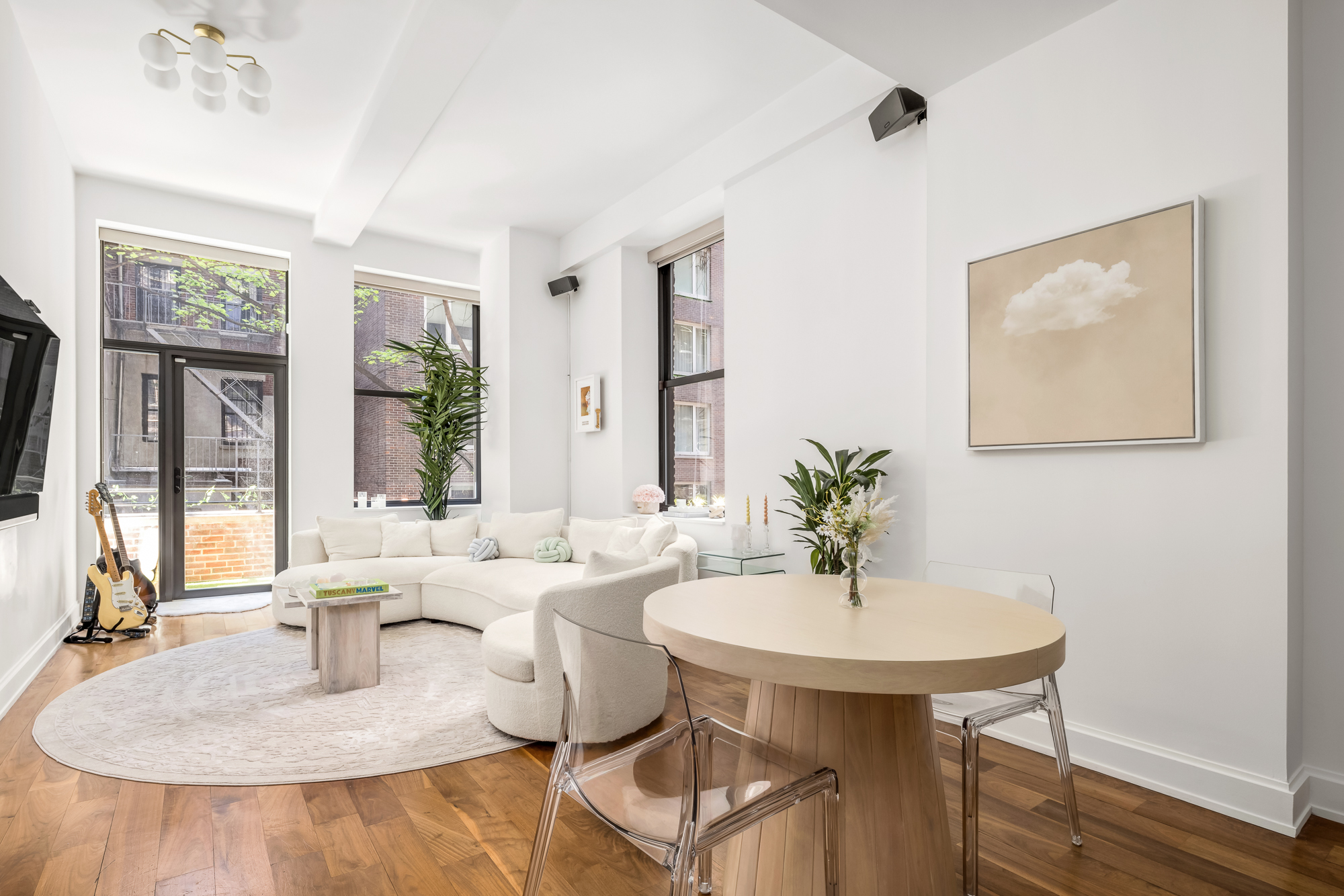 140 West 22nd Street, Unit 2F Manhattan, NY 10011 - Photo 2 of 10 Gallery Image 2