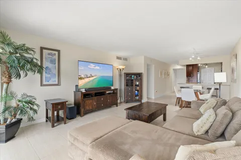 $689,900 | 1021 Hillsboro Mile, Unit 504, Hillsboro Beach, FL 33064