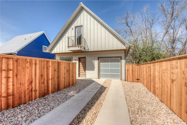 $575,000 | 902 A Calle Limon, Unit B, Austin, TX 78702