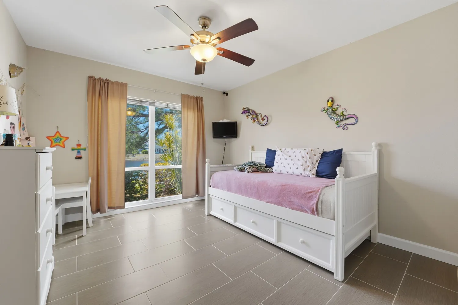 $297,500 | 304 108th Street West, Unit 110, Bradenton, FL 34209