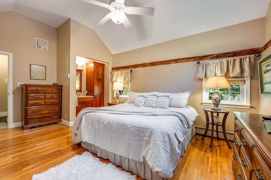 38 Berkeley Street Reading, MA 01867 - Photo 41 of 50