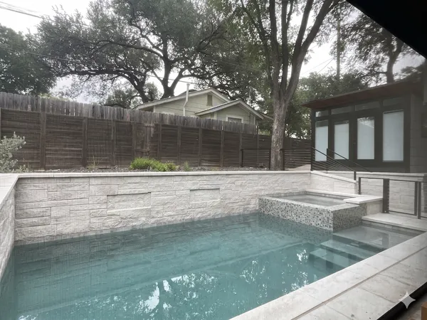 $2,075,000 | 2200 De Verne Street, Austin, TX 78704