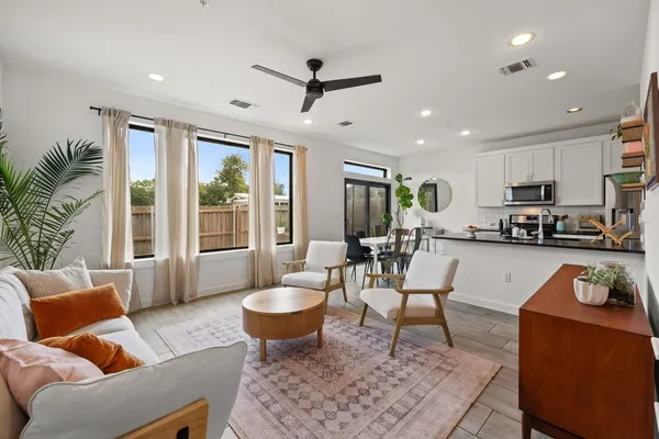 $460,000 | 6409 Berkman Drive, Unit 6, Austin, TX 78723