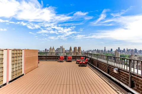 $655,000 | 2025 Broadway, Unit 15C | Upper West Side
