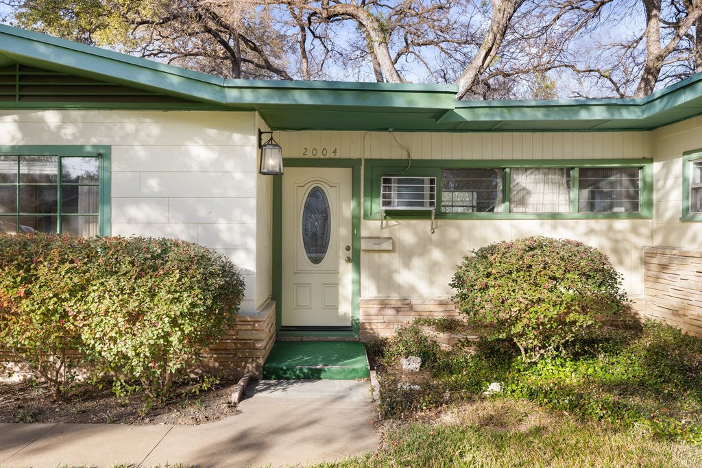 2004 Griswold Lane Austin, TX 78703 - Photo 7 of 37