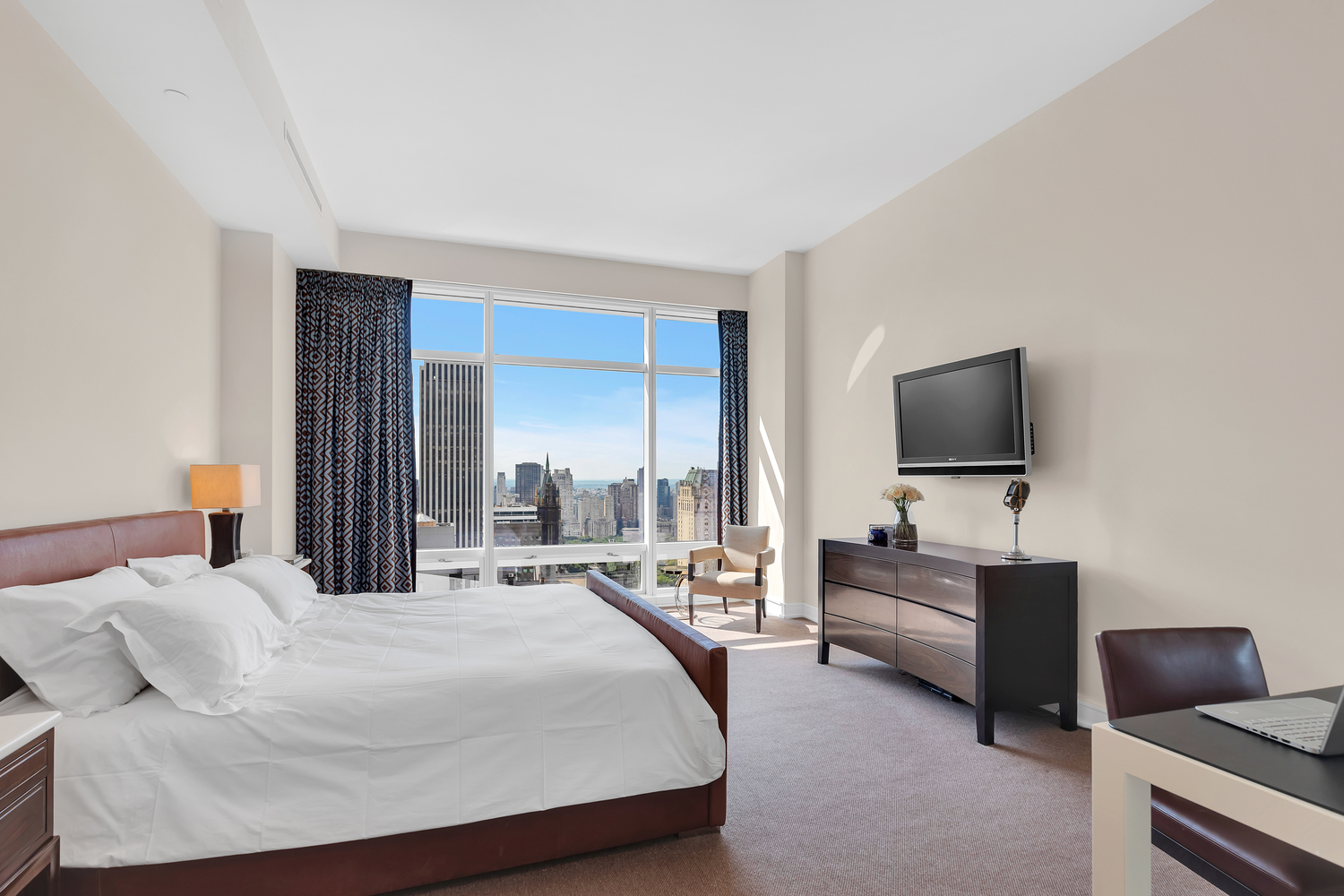 151 East 58th Street, Unit 34D Manhattan, NY 10022 - Photo 10 of 16