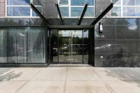 $700,000 | 11-35 45th Avenue, Unit 2H | Long Island City