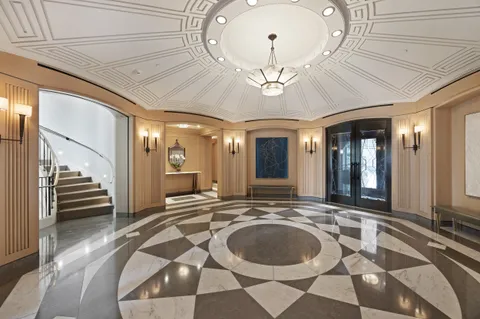 $8,995,000 | 20 East End Avenue, Unit 10A | Upper East Side