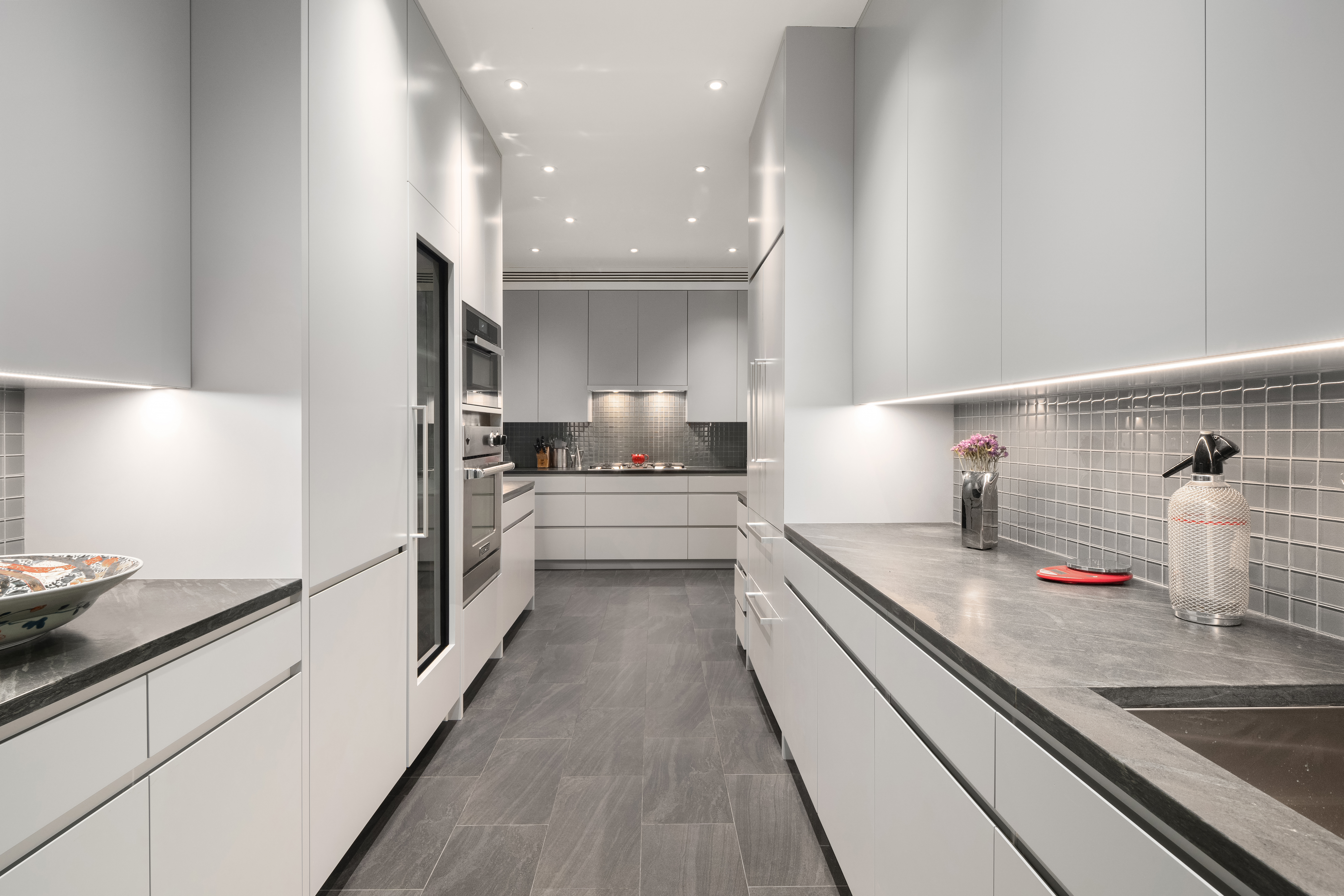 784 Park Avenue, Unit 12B Manhattan, NY 10021 - Photo 9 of 23