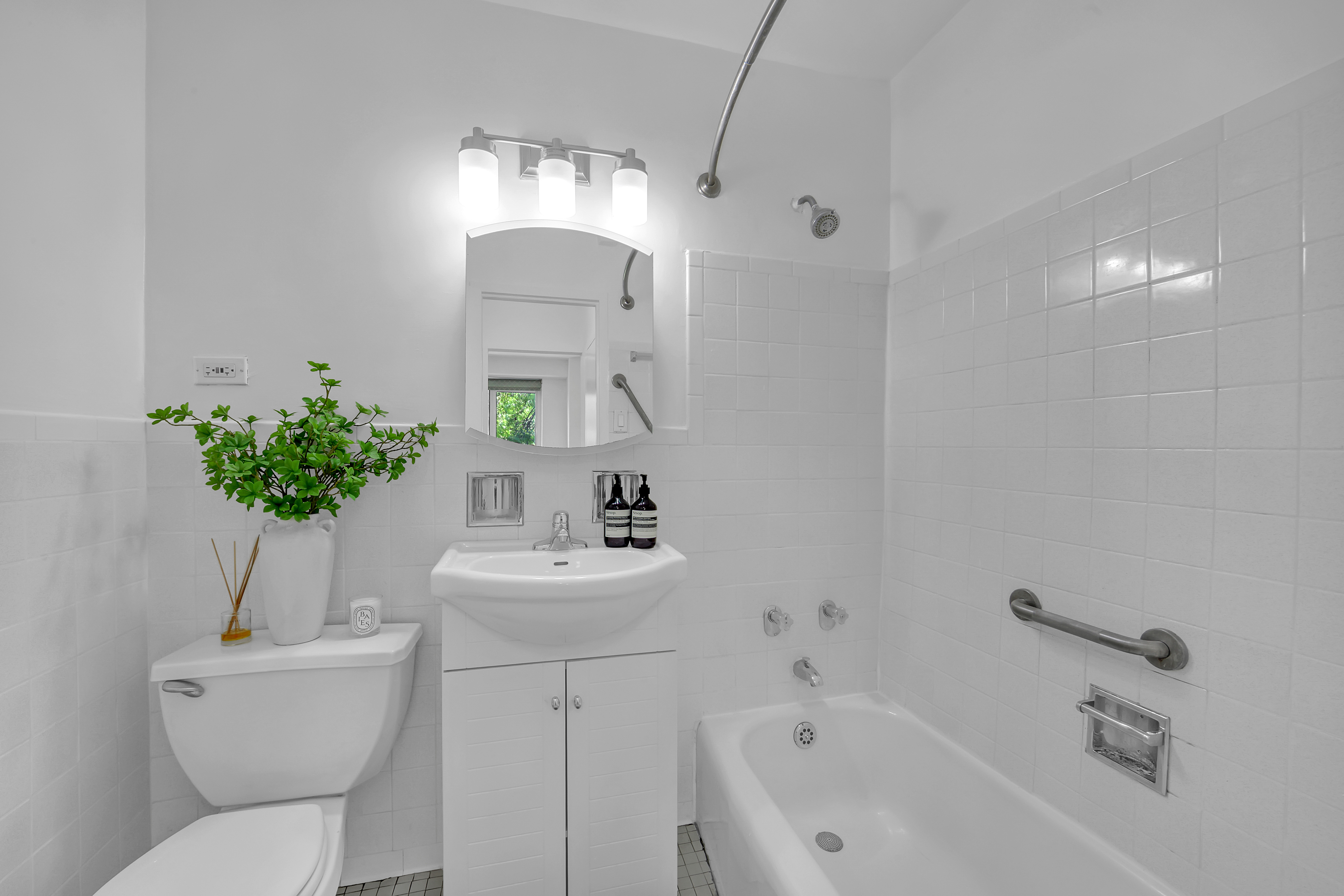 392 Central Park West, Unit 3G Manhattan, NY 10025 - Photo 6 of 14