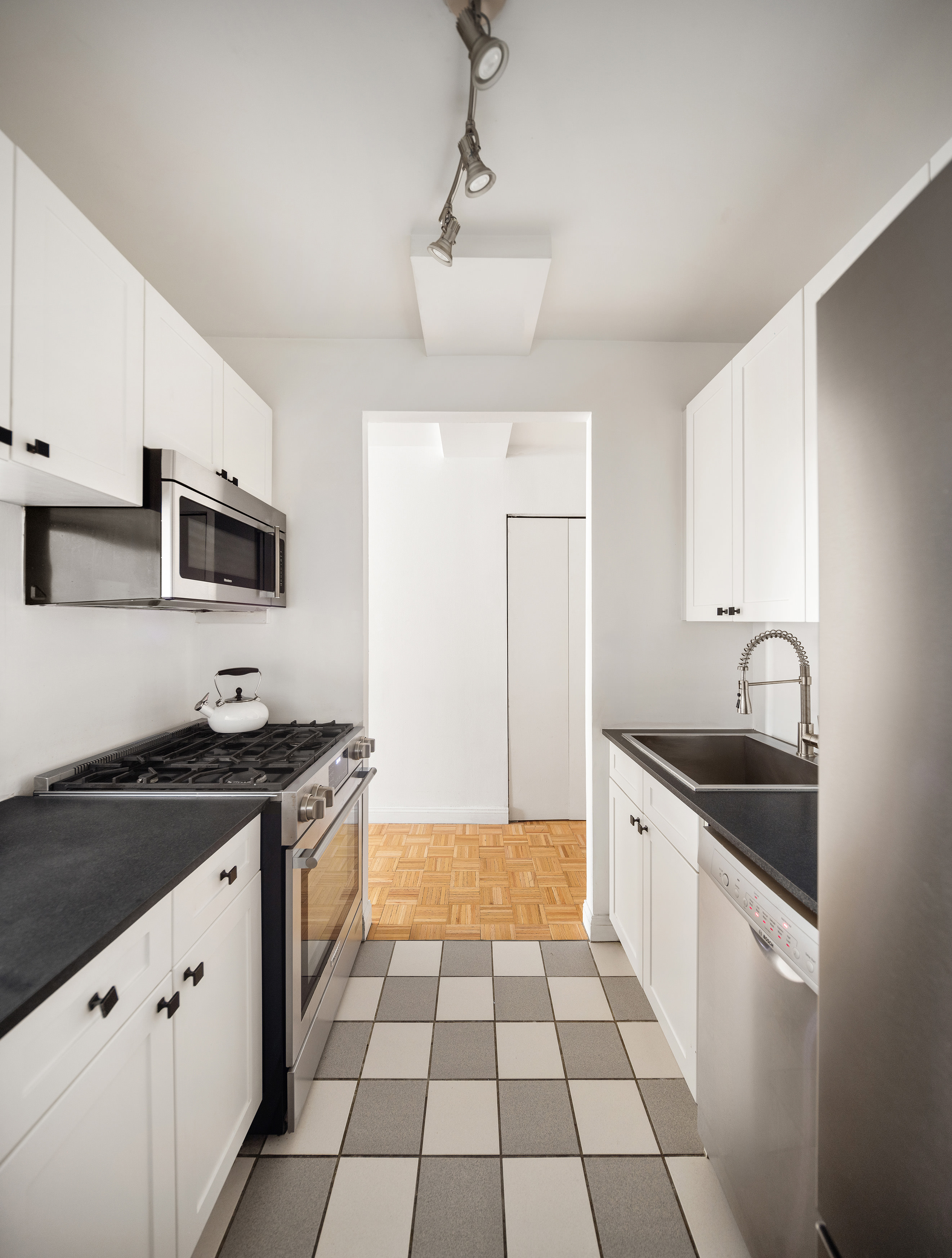 88 Greenwich Street, Unit 412 Manhattan, NY 10006 - Photo 2 of 14
