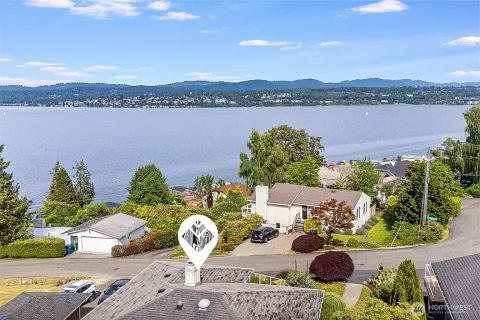 $1,050,000 | 10417 76th Avenue South, Seattle, WA 98178