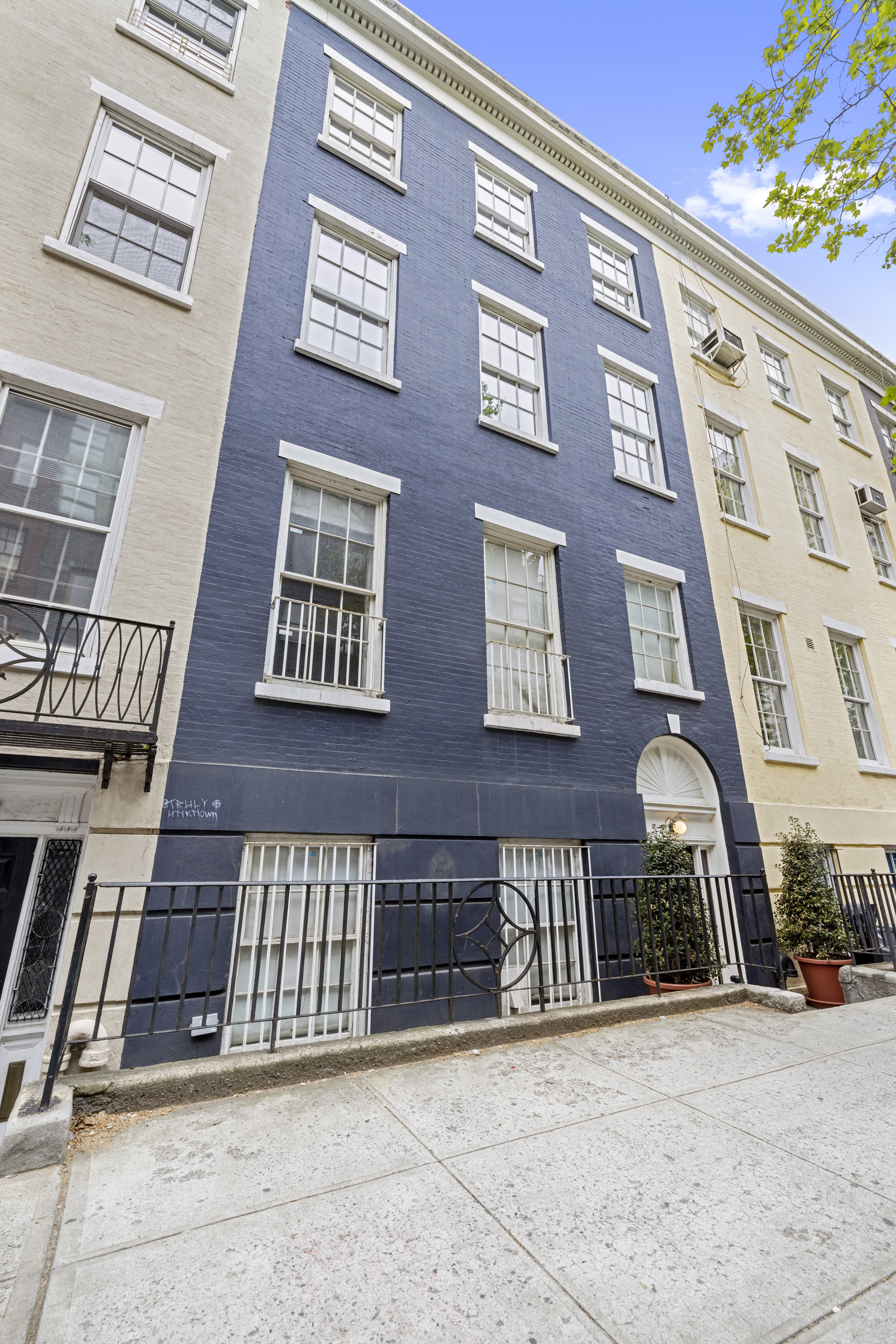 178 Sullivan Street, Unit 2A Manhattan, NY 10012 - Photo 18 of 19 a front view of a building