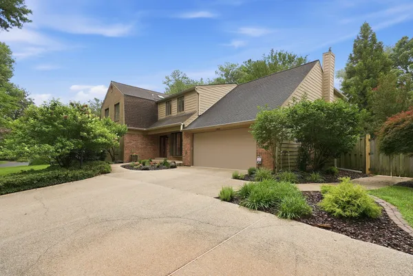 Contact Agent | 11213 Broad Green Drive, Potomac, MD 20854