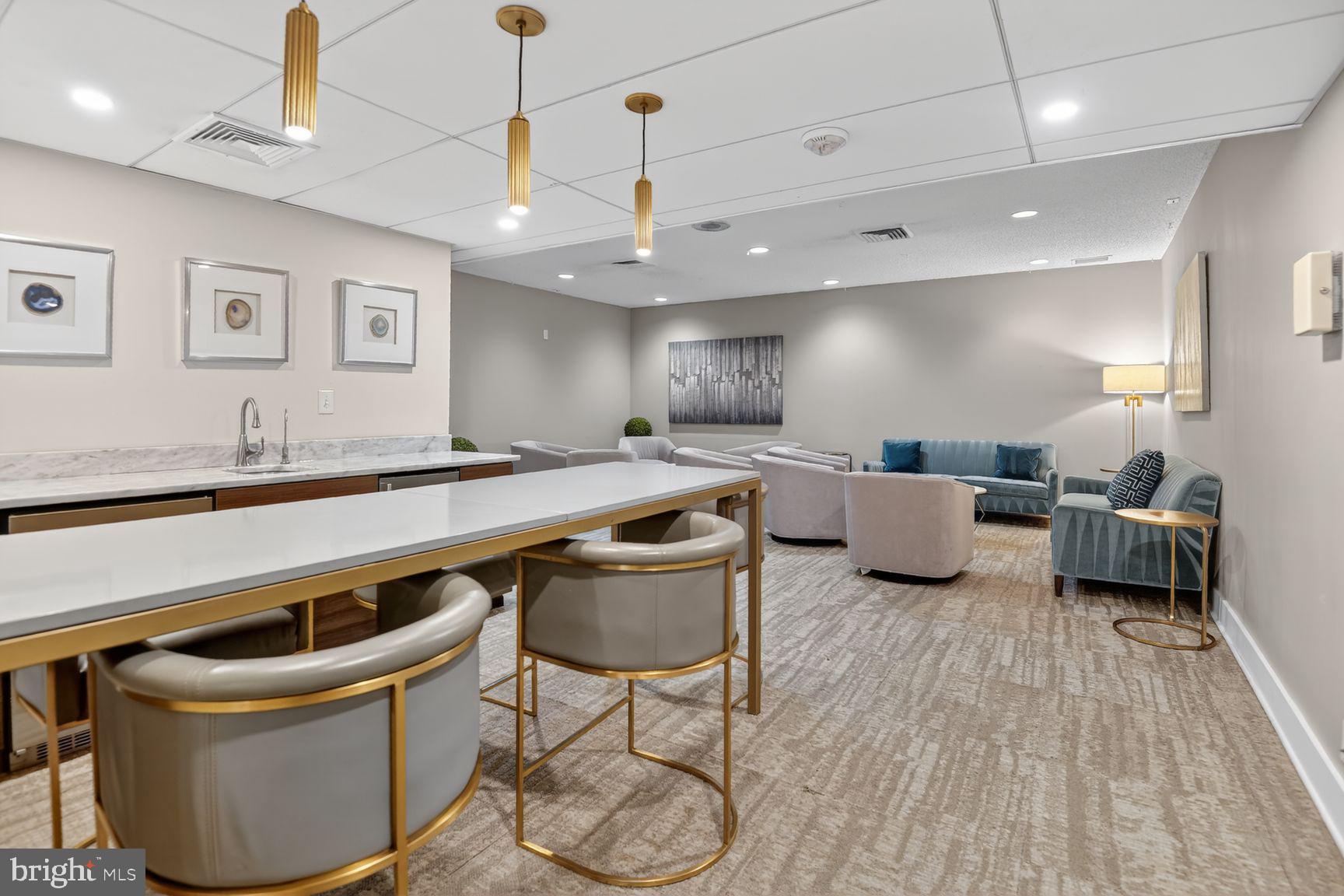 6101 Edsall Road, Unit 1606 Alexandria, VA 22304 - Photo 27 of 31 Gallery Image 27