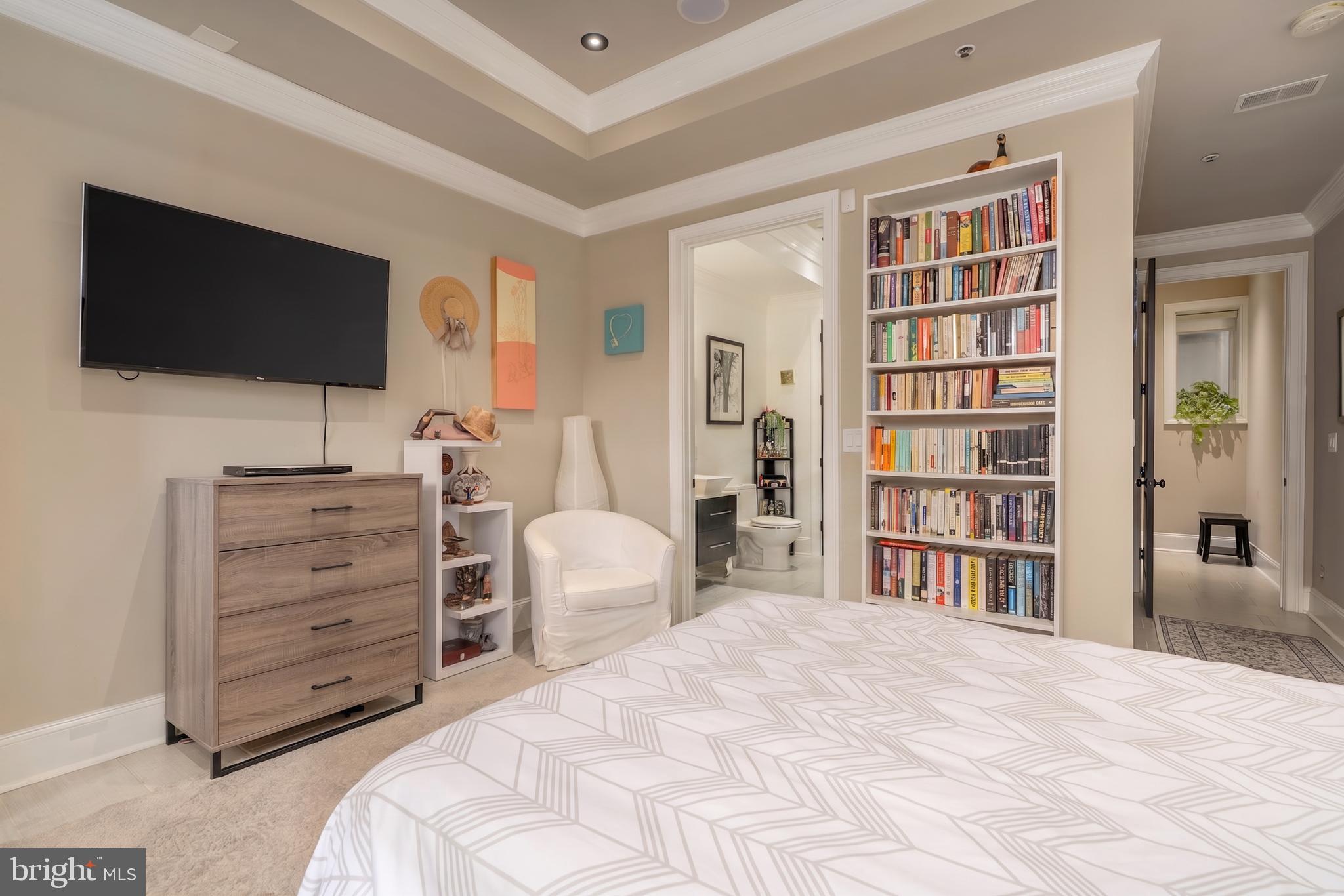 2464 Ontario Road Northwest, Unit 1 Washington, DC 20009 - Photo 7 of 33 Gallery Image 7