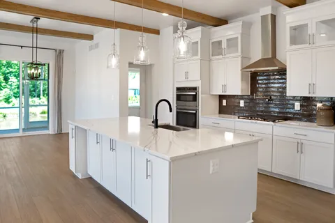 $685,000 | 30019 Chase Oaks Drive, Lewes, DE 19958