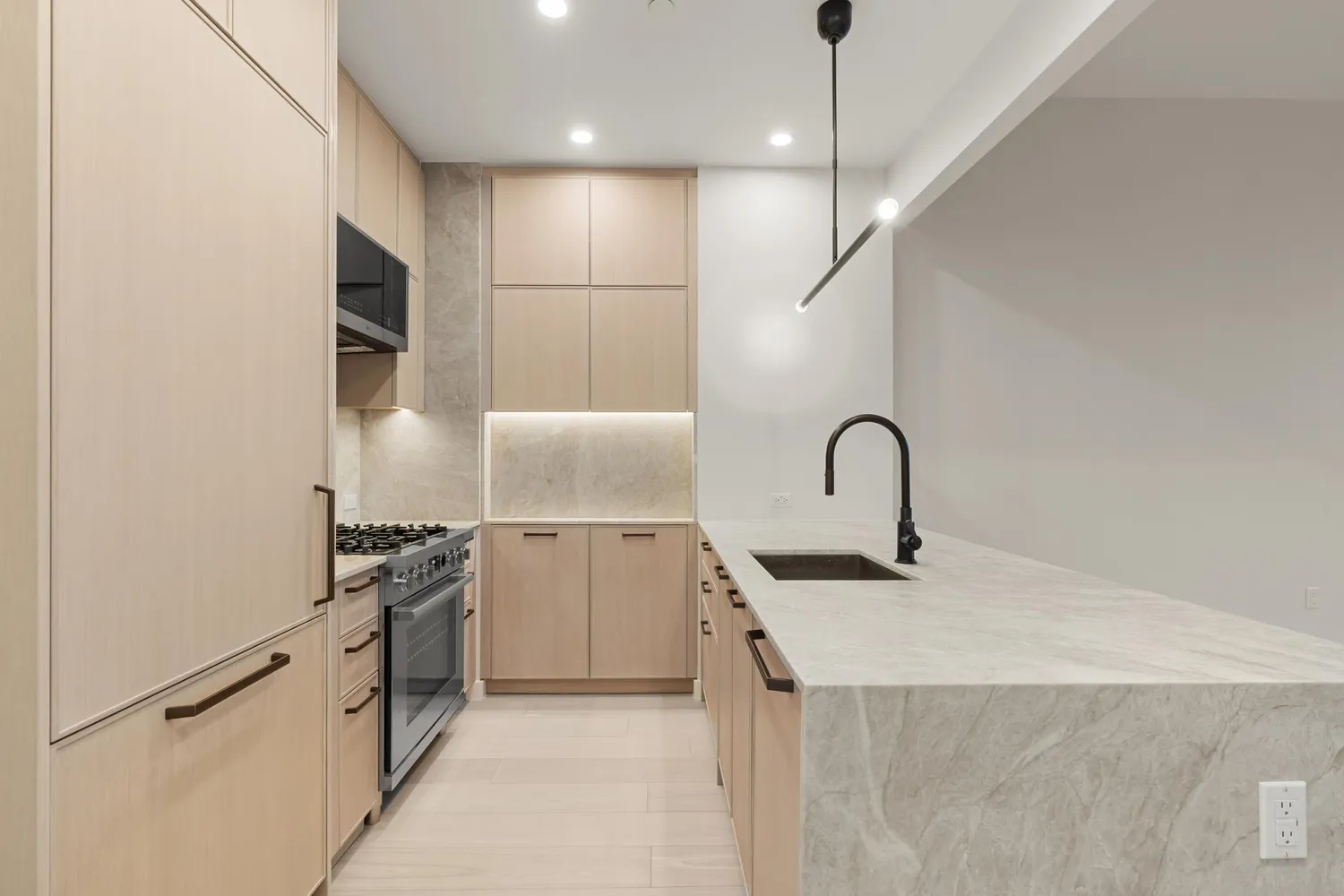 $4,300 | 445 5th Avenue, Unit 5H | Park Slope