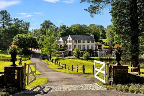 $6,500,000 | 661 Campbell Road, Wilmington, DE 19807