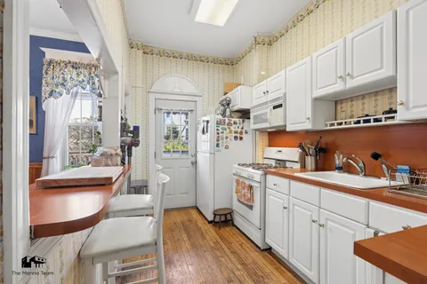 $1,375,000 | 51 Apollo Street | Greenpoint