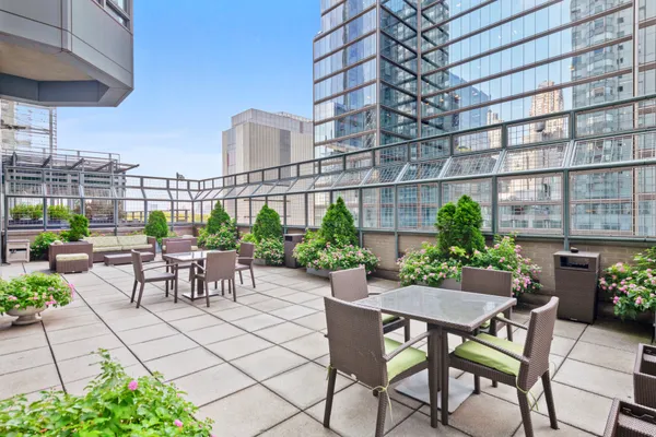 $7,200 | 301 West 57th Street, Unit 44E | Hell's Kitchen