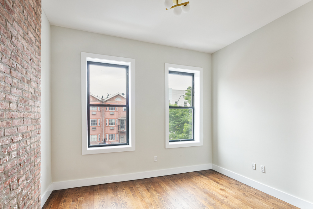 285 Cornelia Street, Unit 3R Brooklyn, NY 11221 - Photo 2 of 11