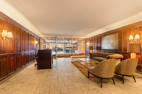 $1,195,000 | 12 Beekman Place, Unit 7/8B | Midtown East