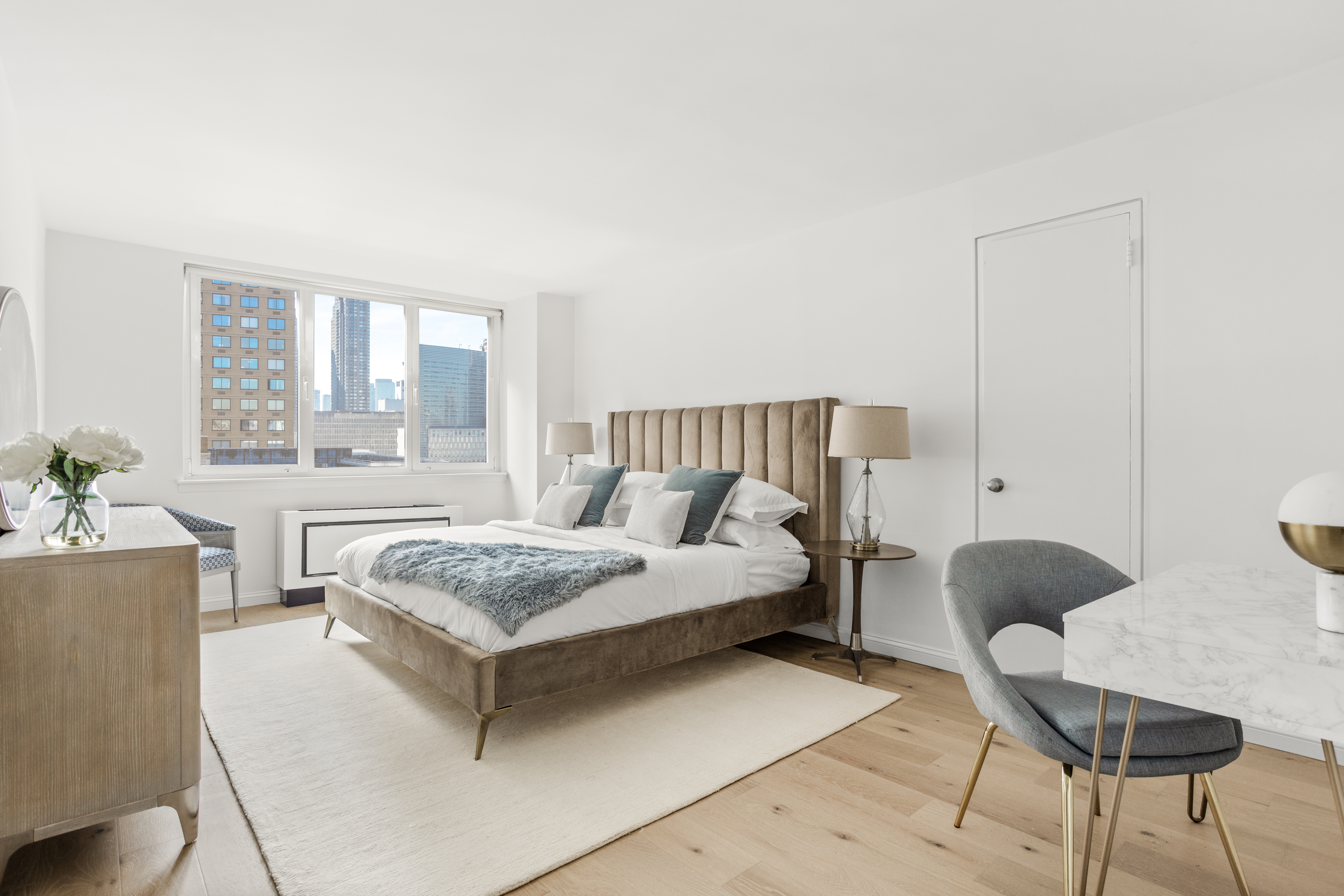 45 West 67th Street, Unit 16B Manhattan, NY 10023 - Photo 7 of 12