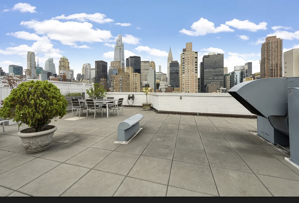 155 East 34th Street, Unit 3B Manhattan, NY 10016 - Photo 7 of 11 a view of a terrace with chairs