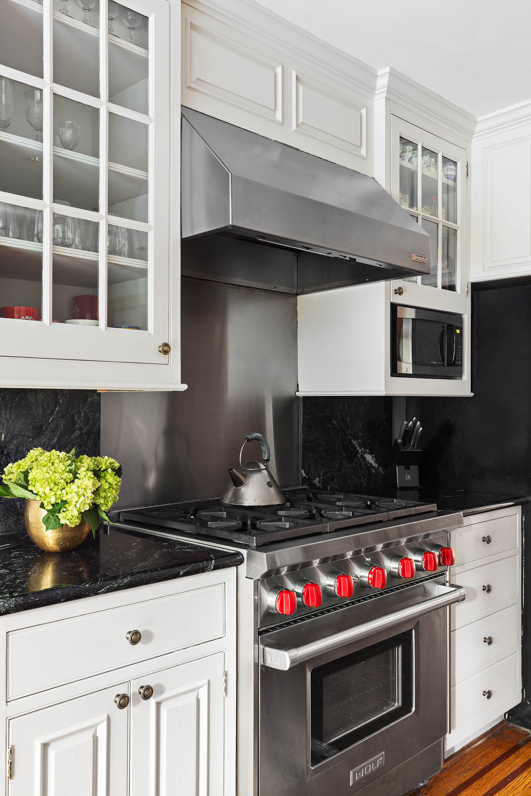 429 East 84th Street Manhattan, NY 10028 - Photo 7 of 20