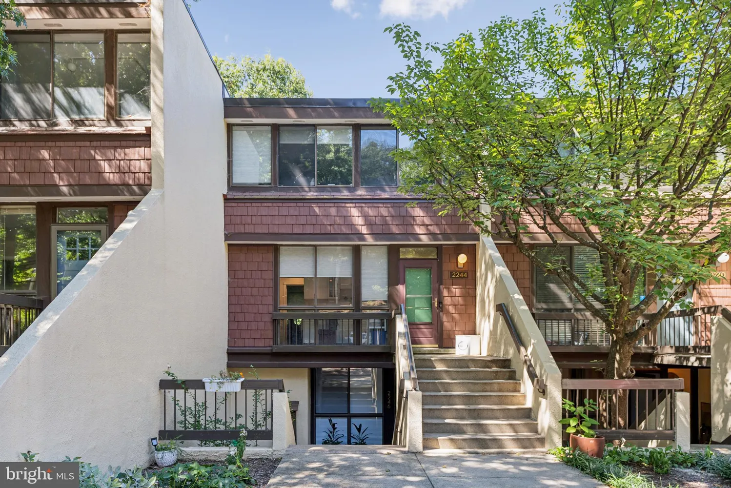 $550,000 | 2246 South Randolph Street, Unit 1, Arlington, VA 22204